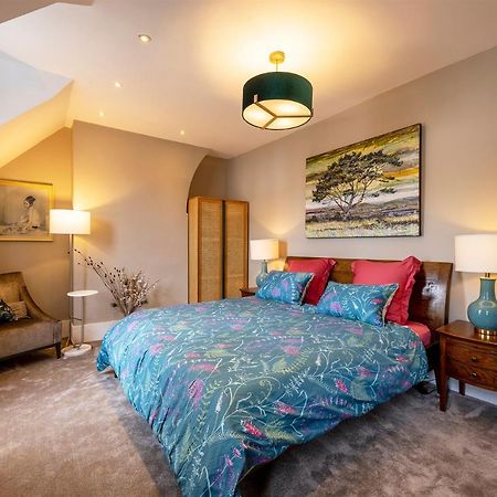 Luxury Central Home - Parking & Ev Point, Superking Bed Κάντεμπερι Εξωτερικό φωτογραφία