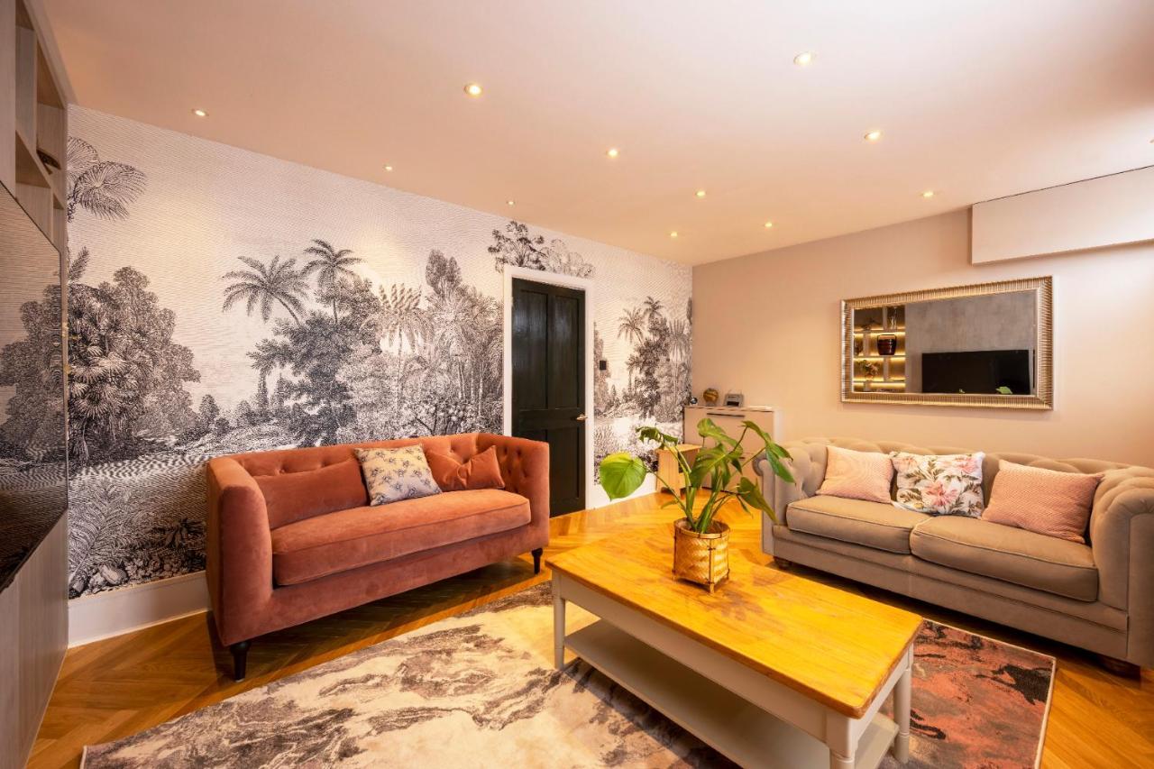 Luxury Central Home - Parking & Ev Point, Superking Bed Κάντεμπερι Εξωτερικό φωτογραφία